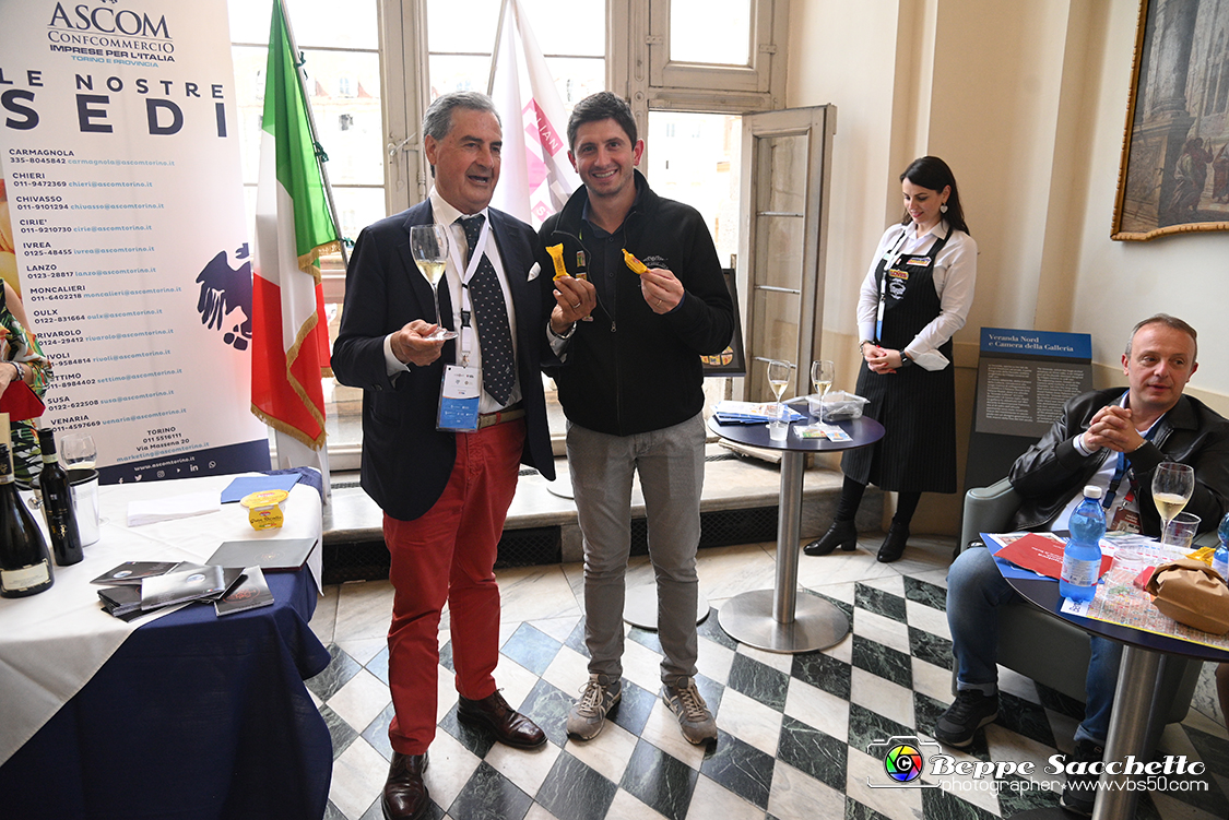 VBS_1881 - Eurovision Media Centre - Fellow, Bandakadabra e Bianco.jpg